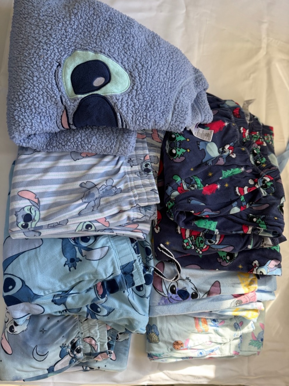 Stitch-Themed Women Pajama Set - Blue